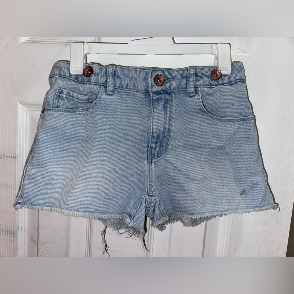 Zara Girls Size 10 Light Wash Denim Cutoff Shorts Frayed Hem